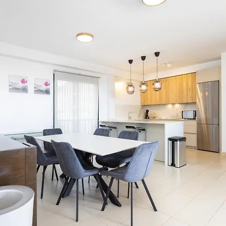 Loft Siam, Ac, Bbq, Wifi, Sea Views 公寓 *