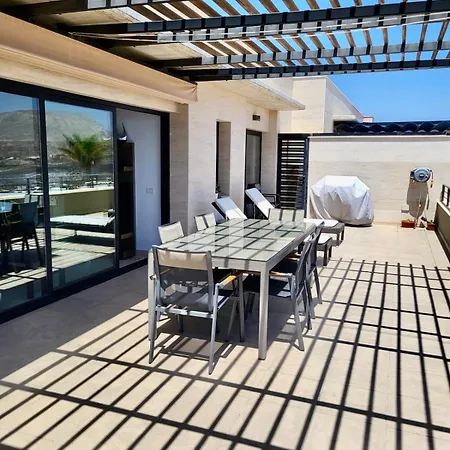 Loft Siam, Ac, Bbq, Wifi, Sea Views アデヘ