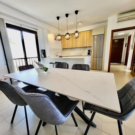 Loft Siam, Ac, Bbq, Wifi, Sea Views * アデヘ